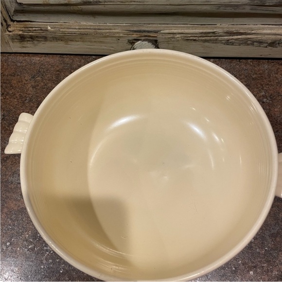 Vintage fiesta casserole dish with lid - Picture 5 of 5